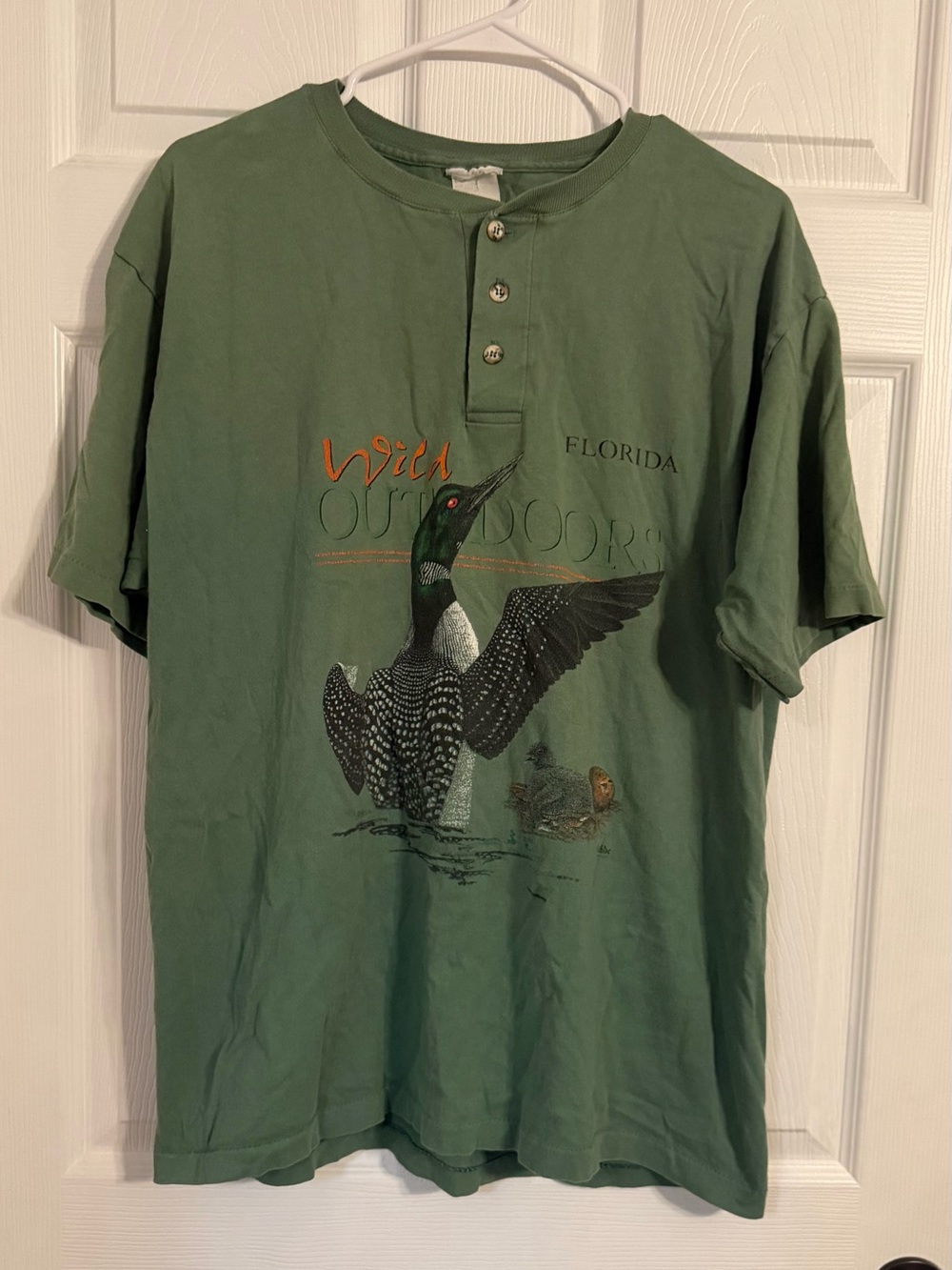Vintage Single Stitch Mens Large Green Henley Tshirt “Florida Wild Outdoors”